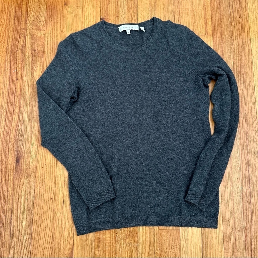 Lark & Ro Size S Gray 100 % Cashmere Soft Cozy Sweater (O)
